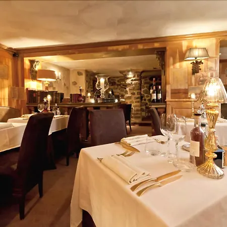 Le Saint Joseph Hotel