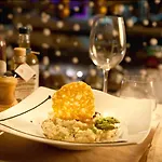 圣约瑟夫酒店 5* 谷雪维尔