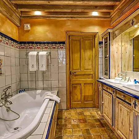 Le Saint Joseph 5* Куршавель