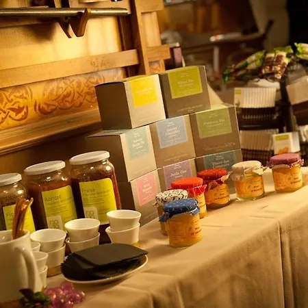 ル サン ジョセフ ホテル 5*