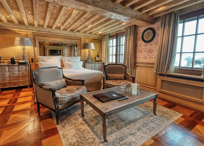 Le Saint Joseph Hotel