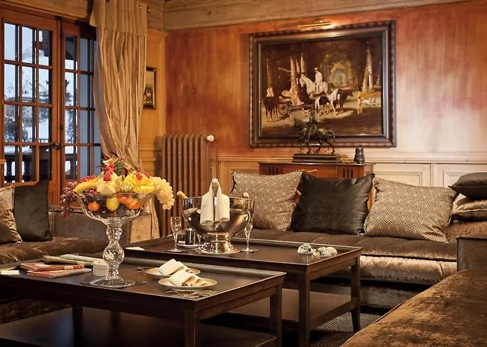 Le Saint Joseph Hotel