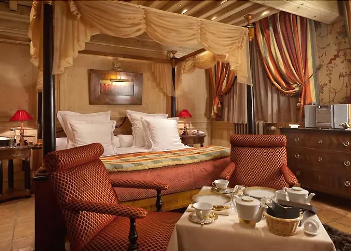 Le Saint Joseph Hotel 5*